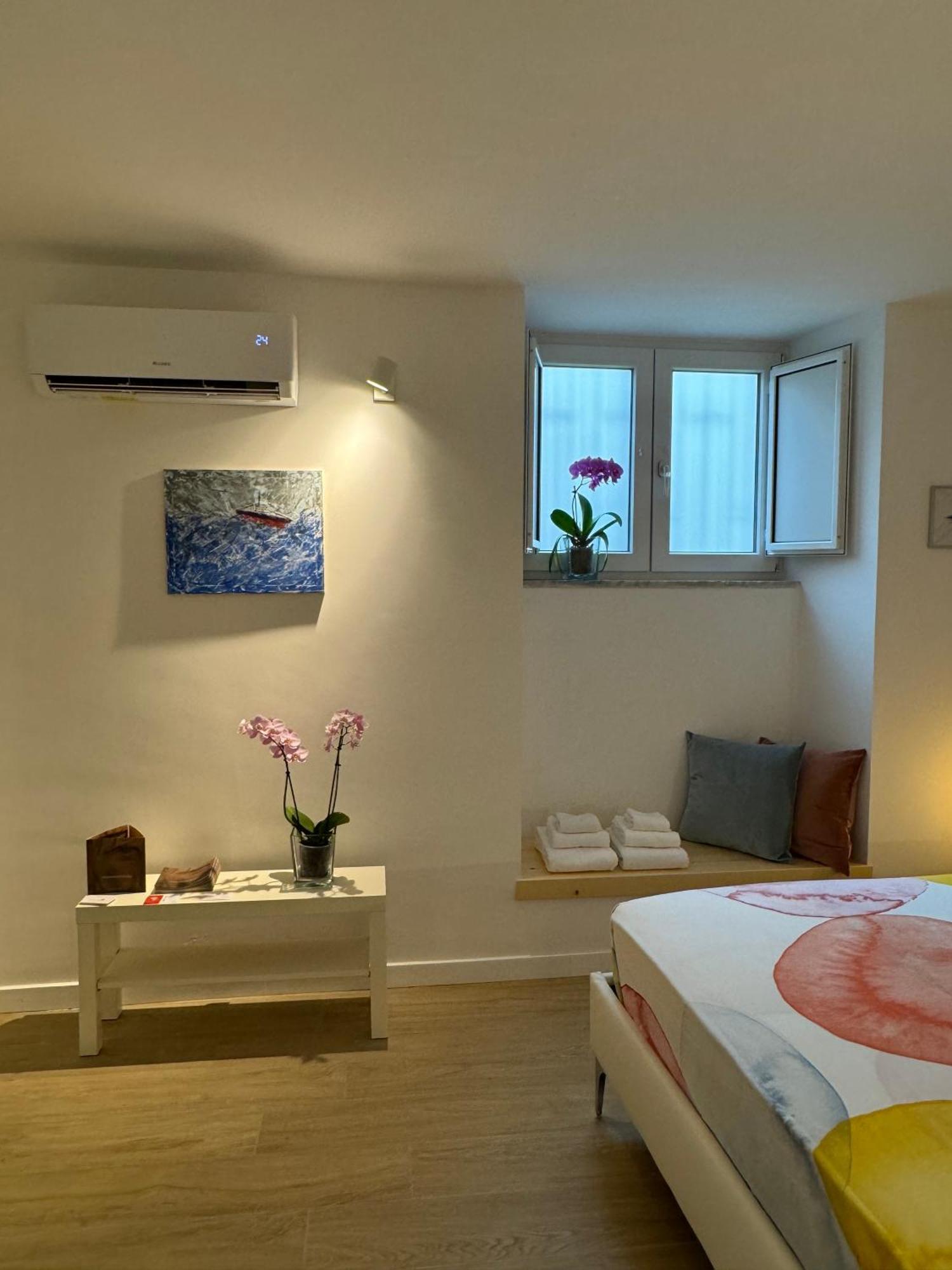 Residenza D'Artista Al Duomo1 Hotel Салерно Екстериор снимка