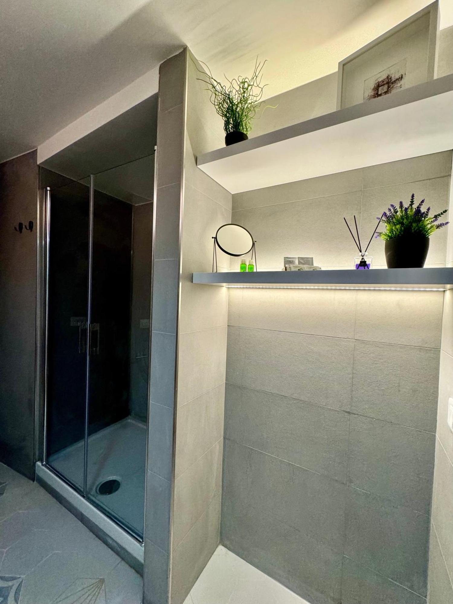 Residenza D'Artista Al Duomo1 Hotel Салерно Екстериор снимка